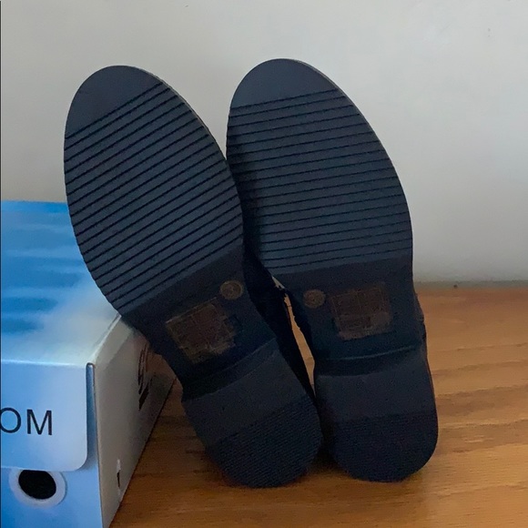 GC Shoes - Lenore Booties Size 3 - Picture 3 of 4